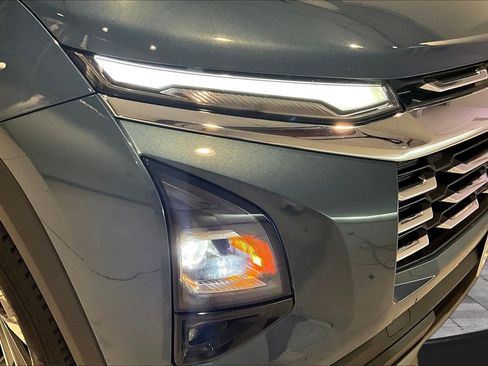 Used 2025 Chevrolet Equinox LT w/ Convenience Package II AWD/4WD image 31