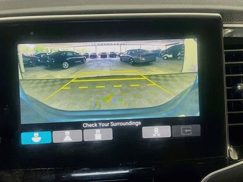 Used 2020 Honda Pilot Touring image 22