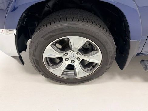 Used 2022 RAM 1500 Laramie AWD/4WD image 18