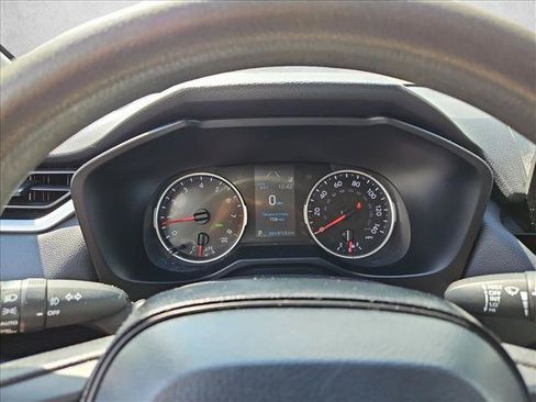 Used 2021 Toyota RAV4 XLE FWD image 11