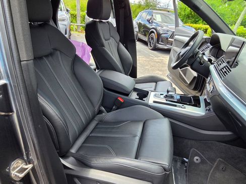 Used 2025 Audi Q5 2.0T Premium Plus w/ Premium Plus Package AWD/4WD image 24