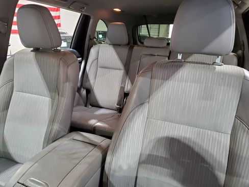 Used 2016 Toyota Highlander Plus image 37