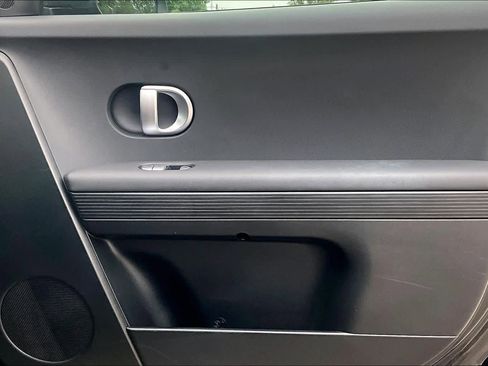 Used 2024 Hyundai Ioniq 5 SE RWD image 21