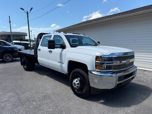 Used 2019 Chevrolet Silverado 3500 W/T w/ WT Convenience Package AWD/4WD image 3