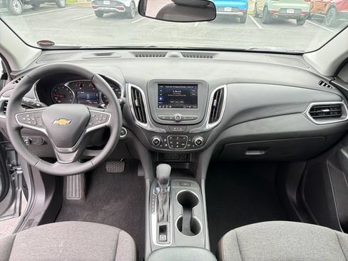 Certified 2024 Chevrolet Equinox LT FWD image 14