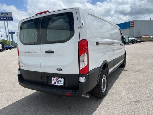 New 2023 Ford Transit 150 Low Roof RWD image 4