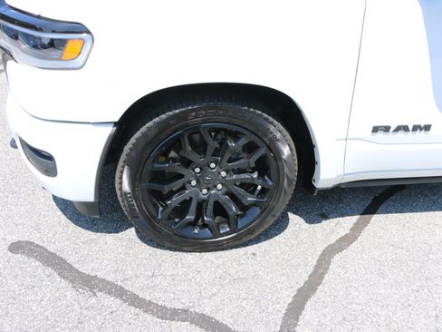 Used 2025 RAM 1500 Limited AWD/4WD image 14