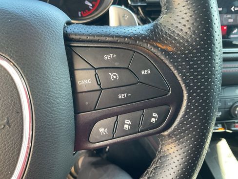 Used 2024 Dodge Durango R/T AWD/4WD image 7