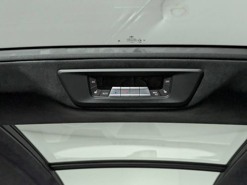 Used 2024 BMW X7 xDrive40i w/ M Sport Package AWD/4WD image 54