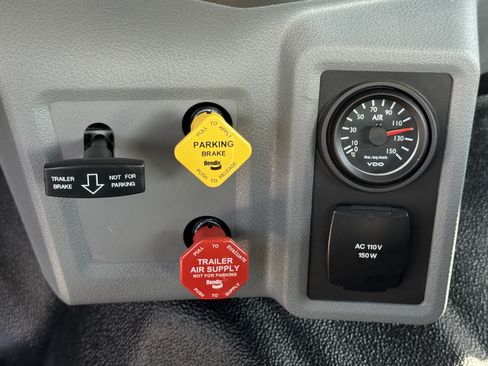 New 2026 Ford F650 2WD SuperCab Super Duty image 28