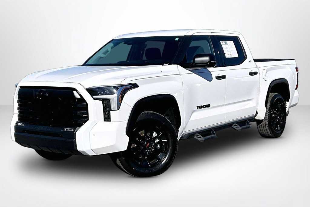 Used 2023 Toyota Tundra SR5 w/ SR5 Convenience Package AWD/4WD image 3