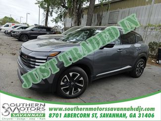 Used 2025 Nissan Kicks SR video 1