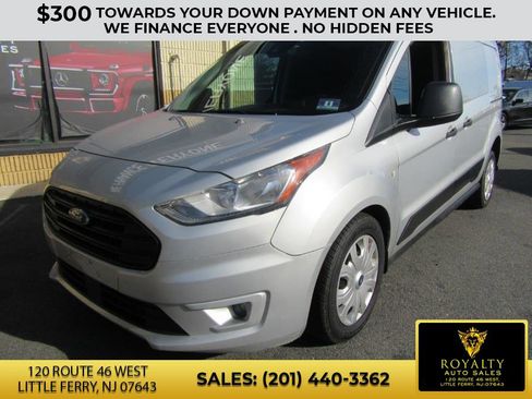 Used 2019 Ford Transit Connect XLT image 2