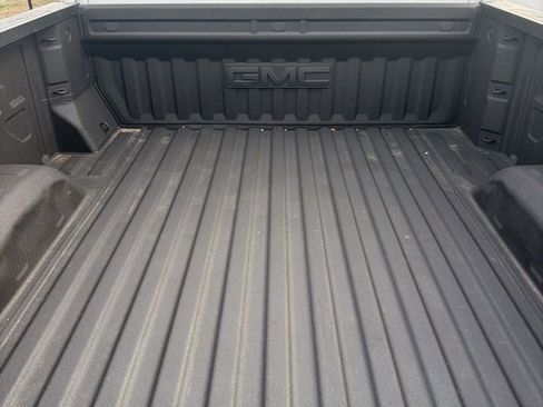 Used 2022 GMC Sierra 2500 SLE w/ SLE Value Package; image 19