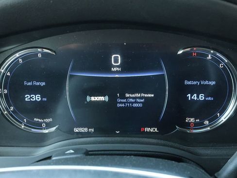 Used 2020 Cadillac Escalade Luxury image 16