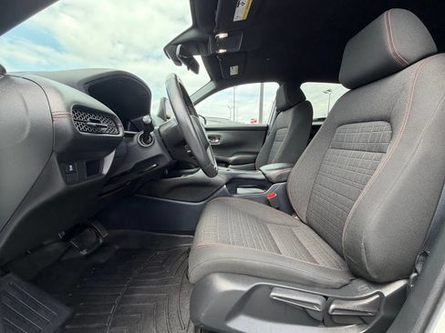 Used 2024 Honda HR-V Sport image 16