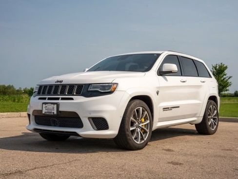 Used 2018 Jeep Grand Cherokee Trackhawk AWD/4WD image 3