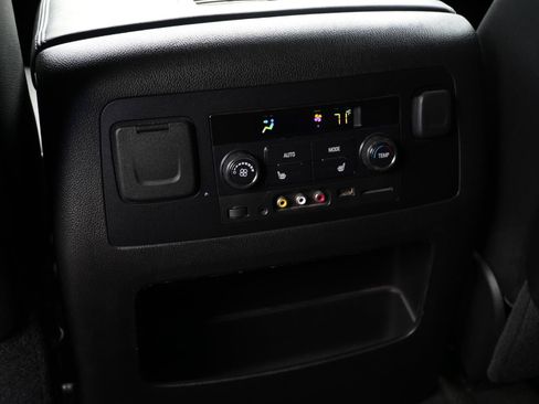 Used 2016 GMC Yukon SLT w/ Open Road Package RWD image 21