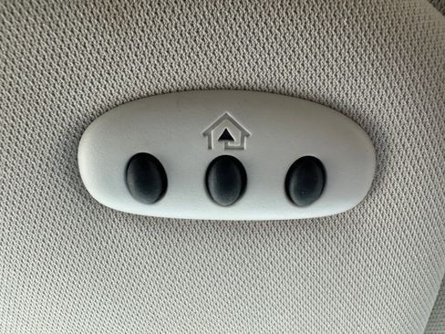 Used 2024 Ford Edge Titanium w/ Class II Trailer Tow Package image 30