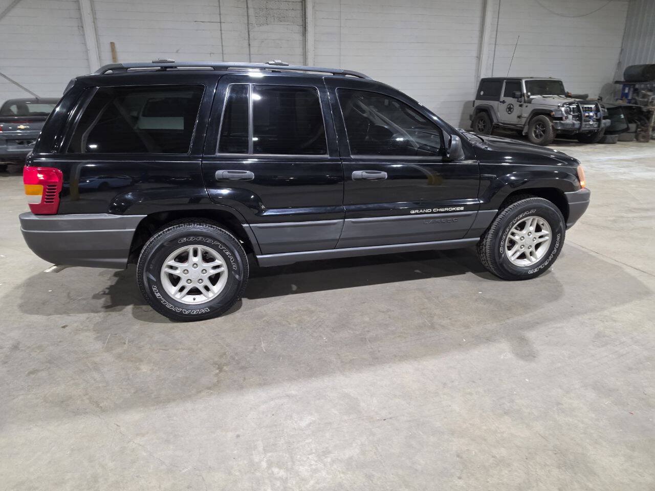 Used 2002 Jeep Grand Cherokee Laredo AWD/4WD image 13