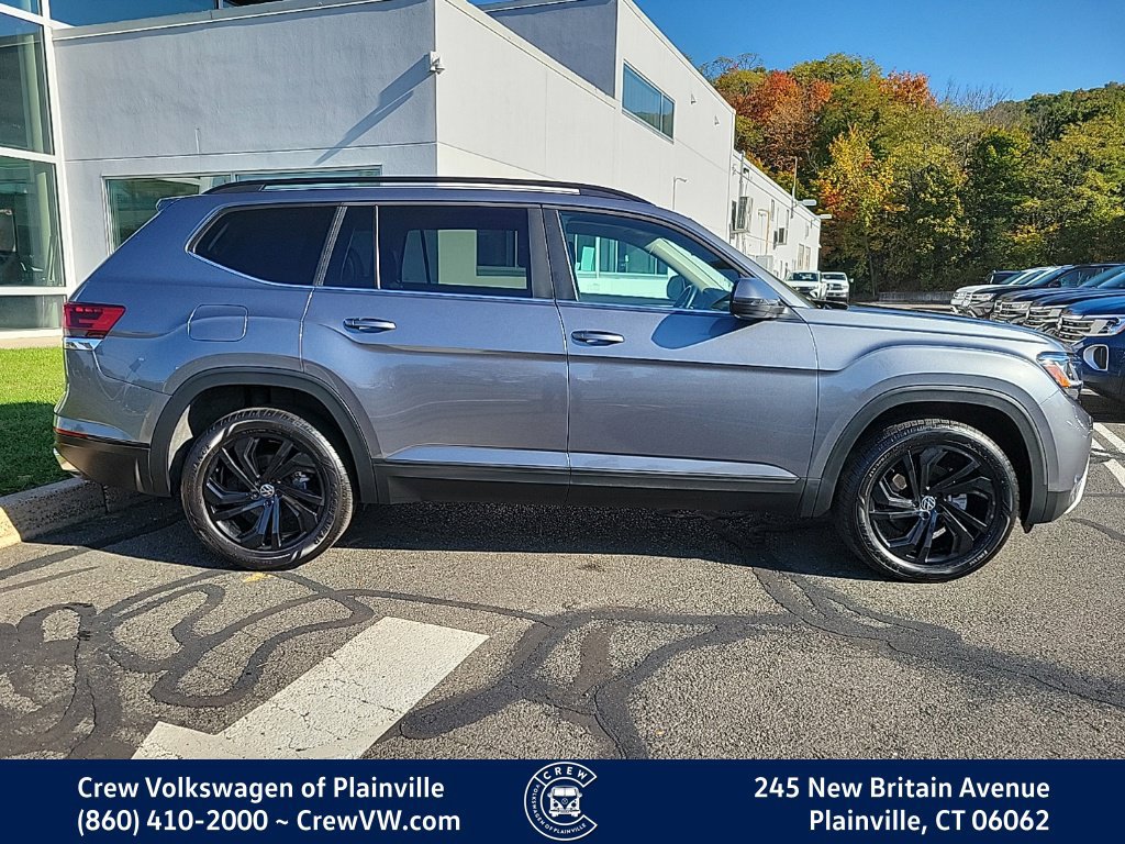 Certified 2023 Volkswagen Atlas SE w/ Black Wheel Package AWD/4WD image 33