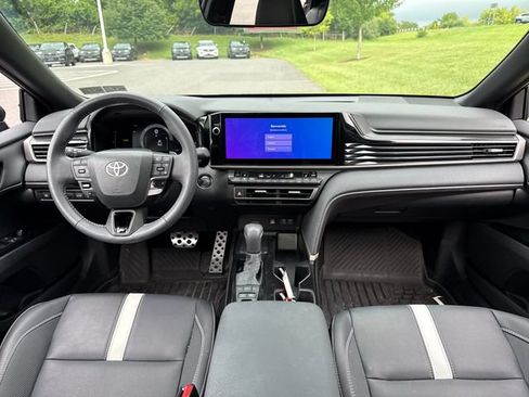 Used 2026 Toyota Camry SE w/ Multimedia Upgrade Package FWD image 18