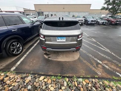 Used 2018 Land Rover Range Rover Evoque SE AWD/4WD image 6