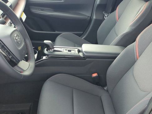 New 2026 Toyota Prius Plug-In Hybrid image 10