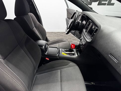 Used 2022 Dodge Charger SXT w/ Blacktop Package image 51
