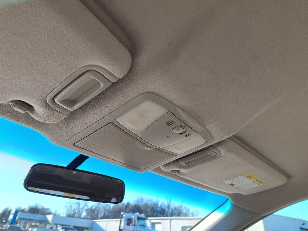 Used 2016 Nissan Quest SV FWD image 22
