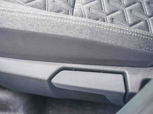 New 2026 Nissan Kicks SV image 22