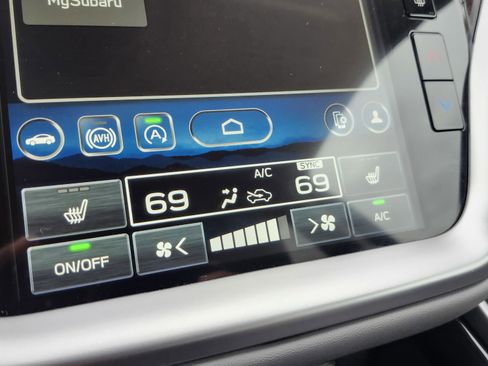 Used 2025 Subaru Outback Limited XT image 10