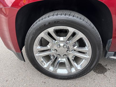 Used 2018 GMC Yukon SLT w/ Premium Edition AWD/4WD image 10