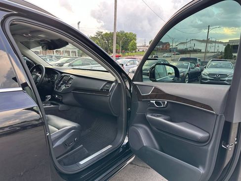 Used 2017 Volvo XC90 T6 Momentum w/ Vision Package AWD/4WD image 27