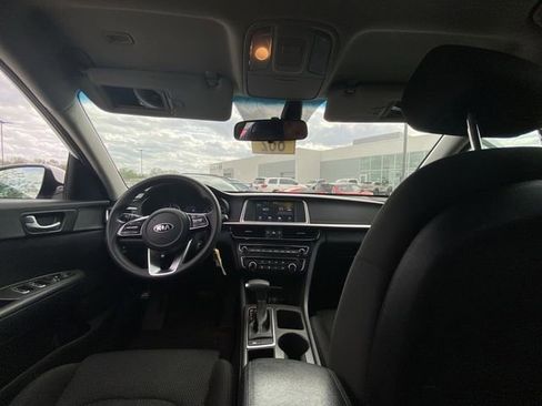 Used 2019 Kia Optima LX image 5