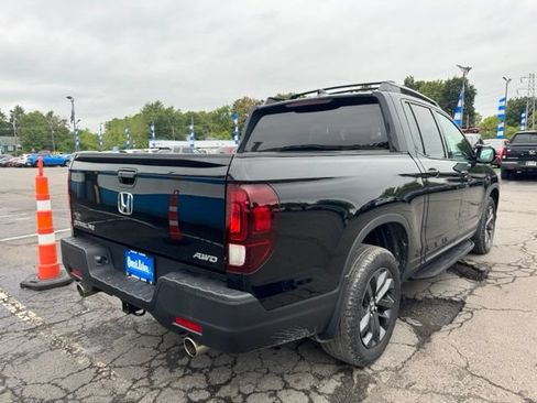 Used 2023 Honda Ridgeline Sport image 2