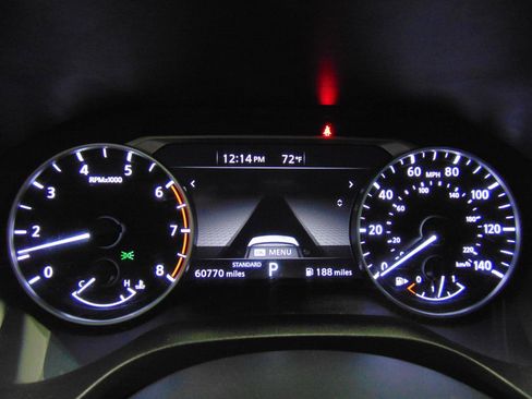 Used 2023 Nissan Rogue SV FWD image 17