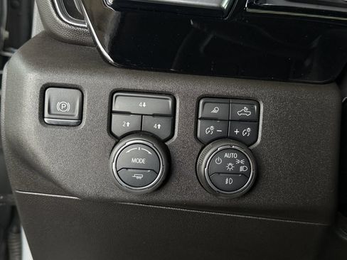 Used 2025 Chevrolet Silverado 3500 LT w/ Safety Package AWD/4WD image 24