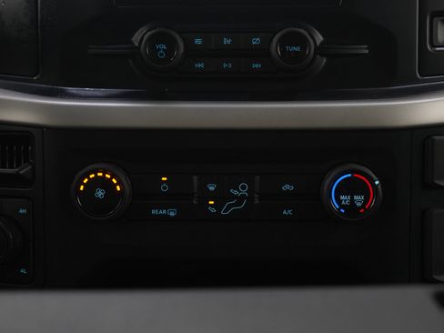 Used 2021 Ford F150 XLT image 15