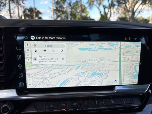 Used 2025 Chevrolet Silverado 2500 LTZ w/ LTZ Premium Package image 43