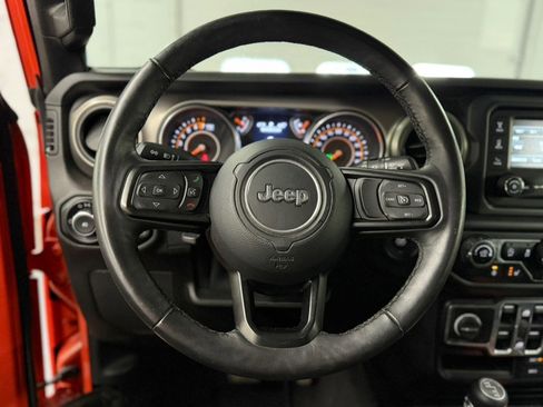 Used 2018 Jeep Wrangler Unlimited Sport S AWD/4WD image 23