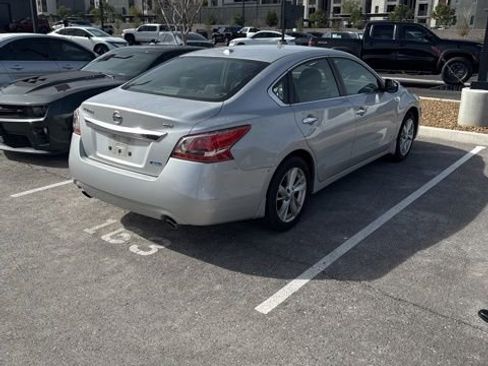 Used 2013 Nissan Altima 2.5 SV w/ 2.5SV Convenience Pkg image 5