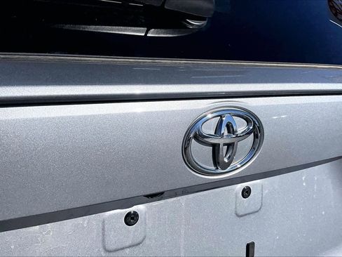 Certified 2025 Toyota RAV4 LE image 28