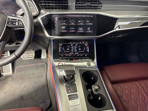 Used 2020 Audi S7 Prestige w/ Prestige Package image 33