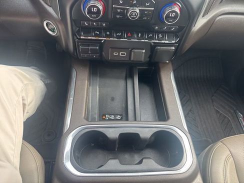 Used 2021 Chevrolet Silverado 1500 LTZ AWD/4WD image 20