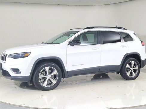 Used 2022 Jeep Cherokee Limited image 3