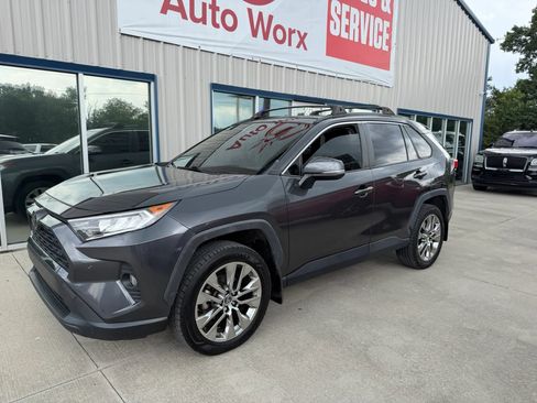 Used 2019 Toyota RAV4 XLE Premium w/ Advanced Technology Package AWD/4WD image 36