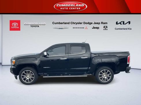 Used 2020 GMC Canyon Denali image 4