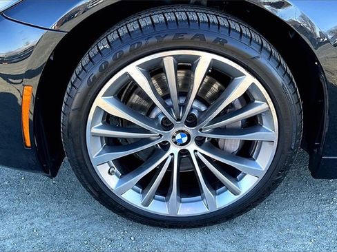 Used 2023 BMW 530i xDrive w/ Premium Package image 8