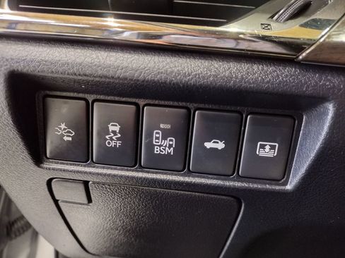 Used 2018 Toyota Avalon Limited w/ Carpet Mat Package FWD image 28